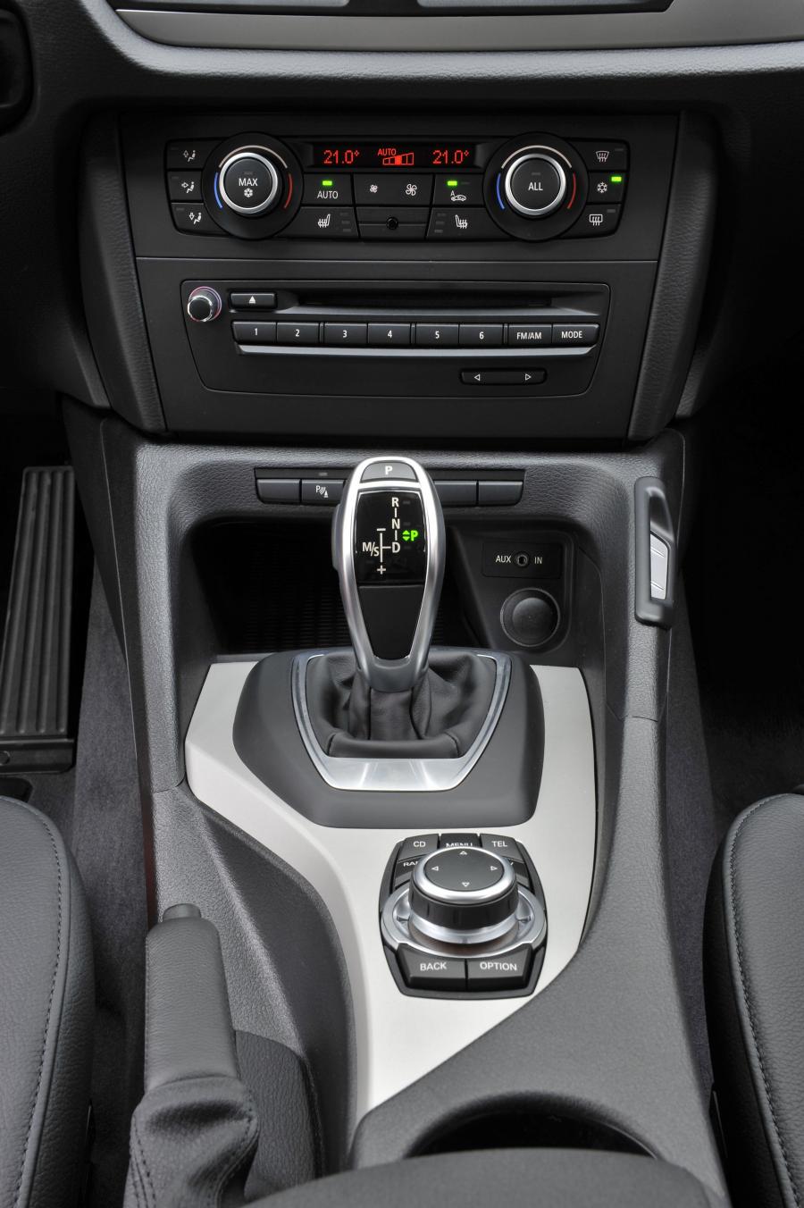  BMW X1 xDrive 2.8i TwinTurbo 2010 года  (фото 6 из 136)
